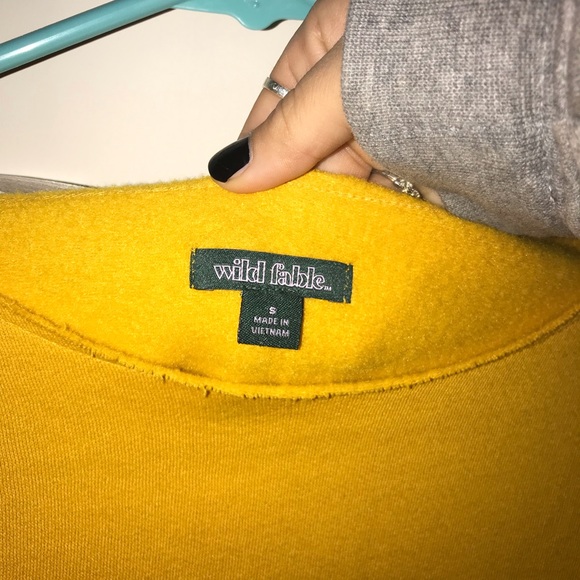 Sweatshirt - Picture 2 of 2